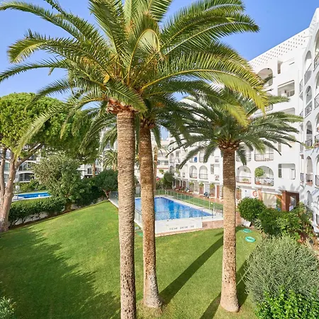 Apartment Spectacular Sea Views, 2 Bed,2 Bath