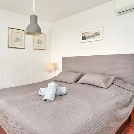 Spectacular Sea Views, 2 Bed,2 Bath Appartement *